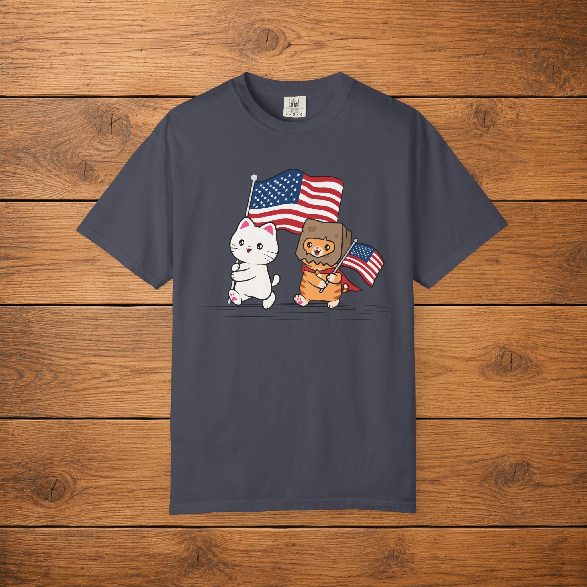 Cats Holding USA Flag T-shirt