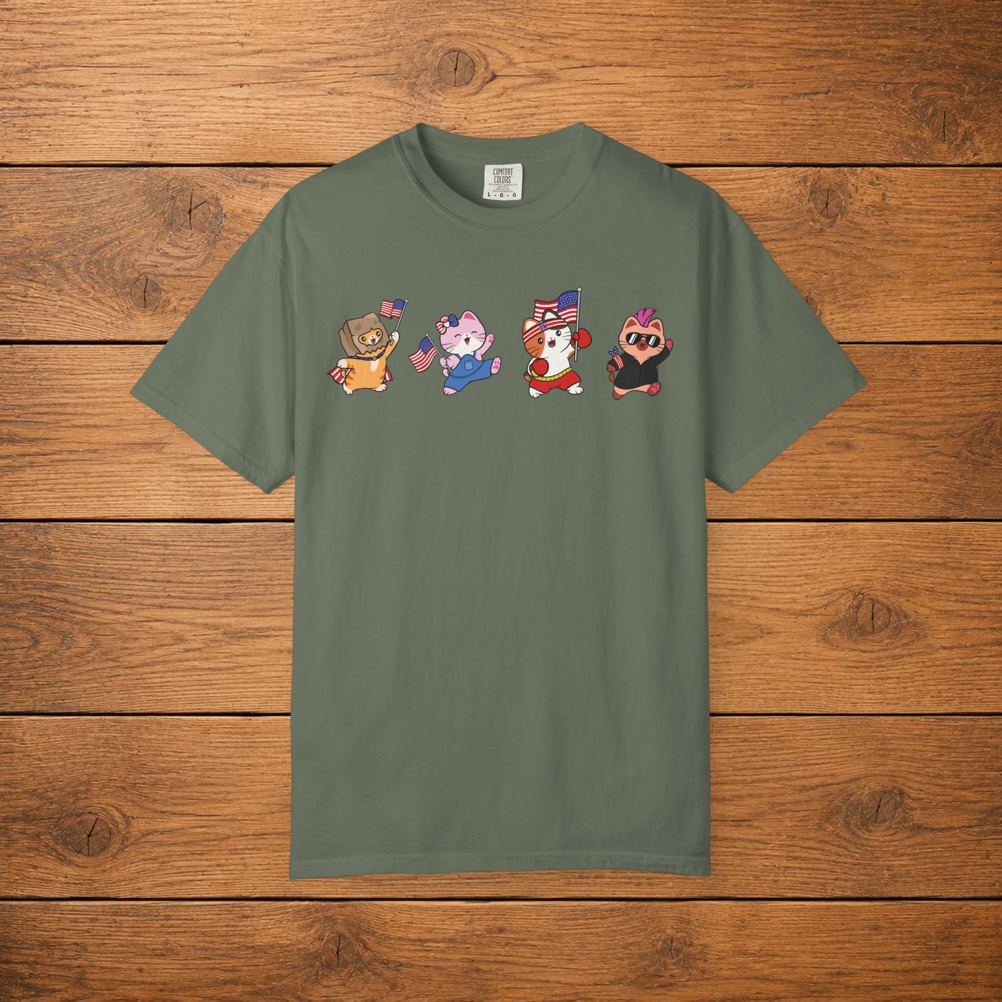 Kitties Waving USA Flag T-shirt