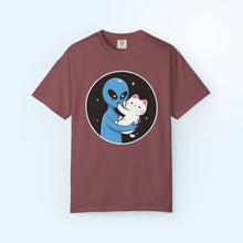 Even Aliens Love Cats T-shirt