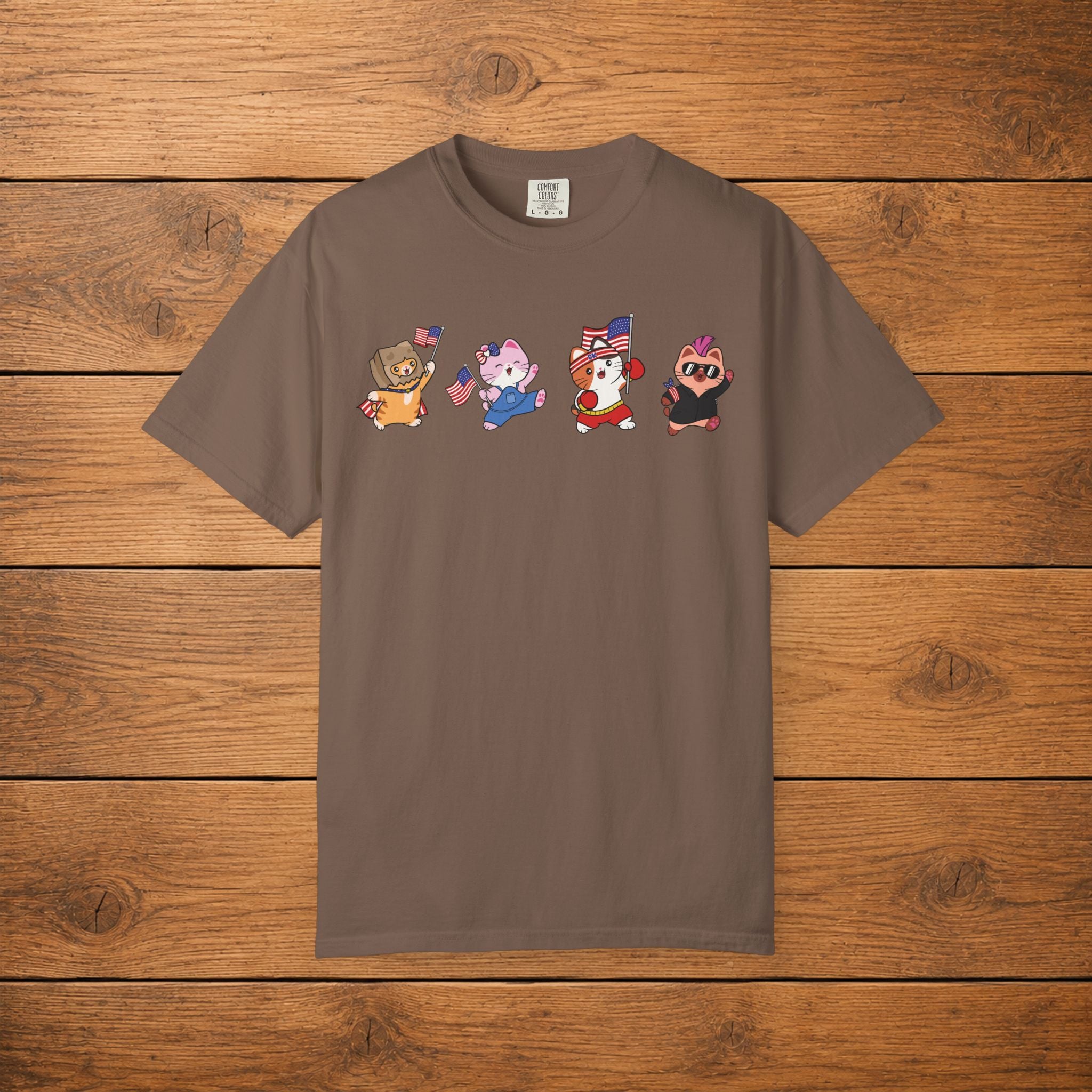 Kitties Waving USA Flag T-shirt