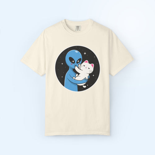 Even Aliens Love Cats T-shirt