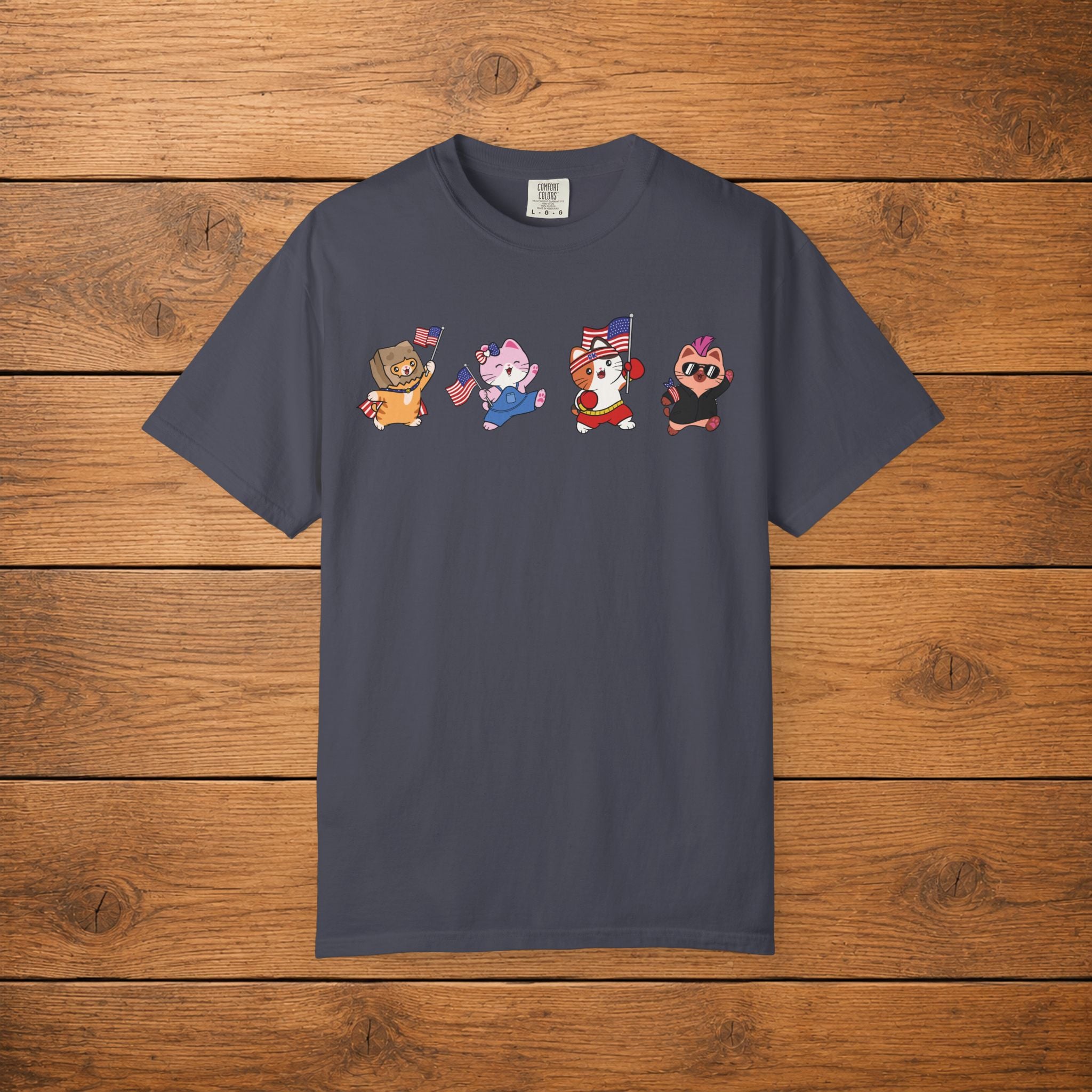 Kitties Waving USA Flag T-shirt