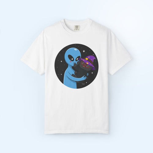 Even Aliens Love Cats T-shirt