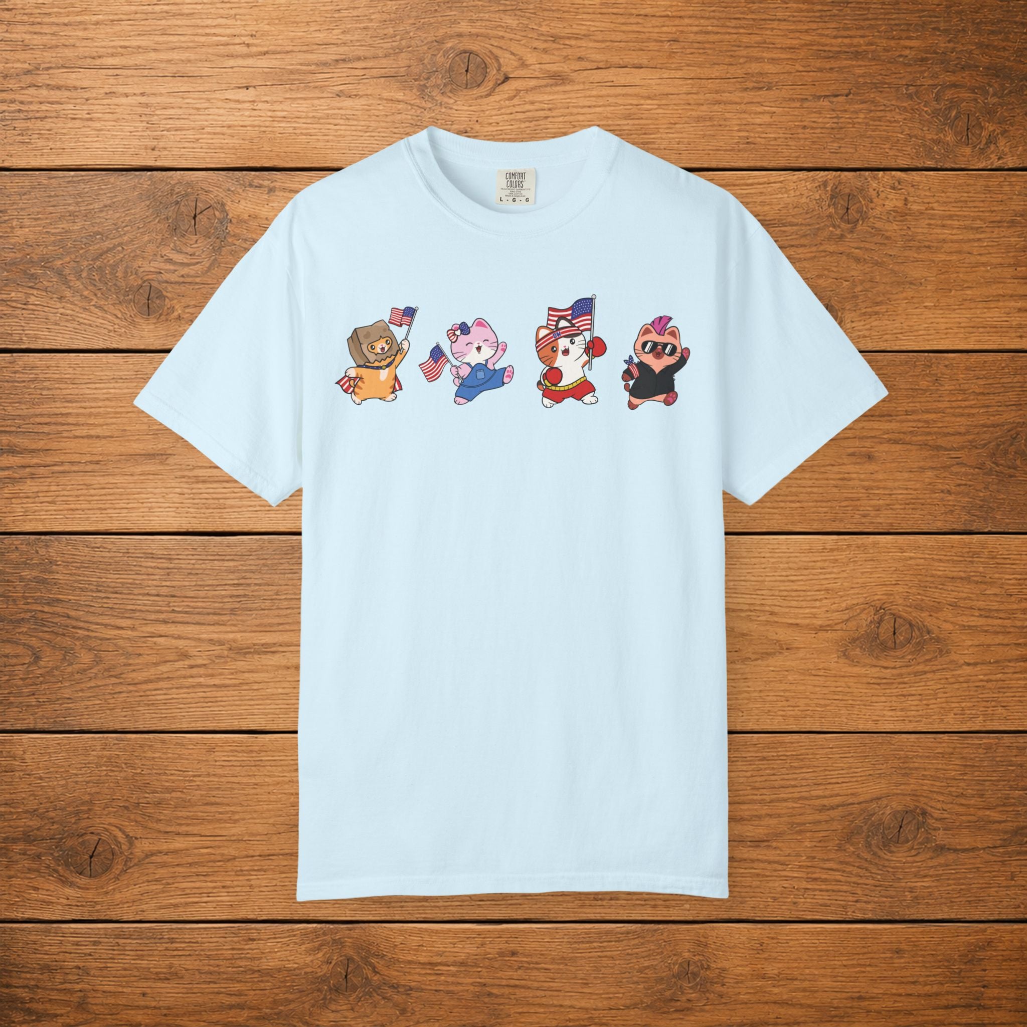 Kitties Waving USA Flag T-shirt