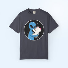 Even Aliens Love Cats T-shirt
