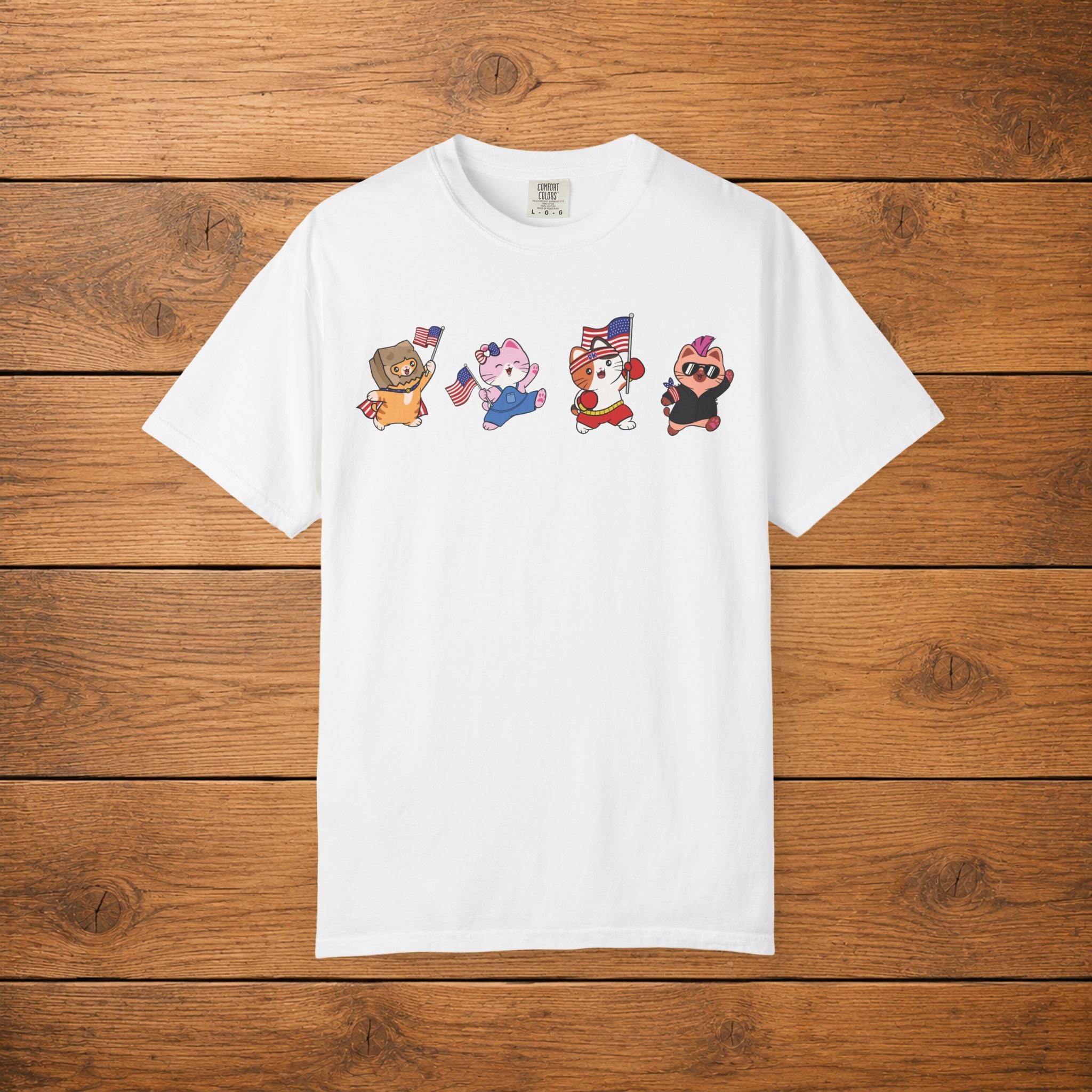 Kitties Waving USA Flag T-shirt